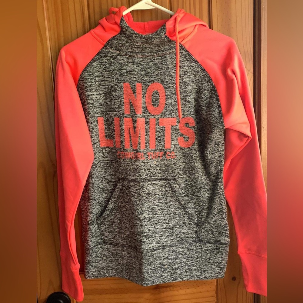 Cowgirl Tuff sweatshirt size Small